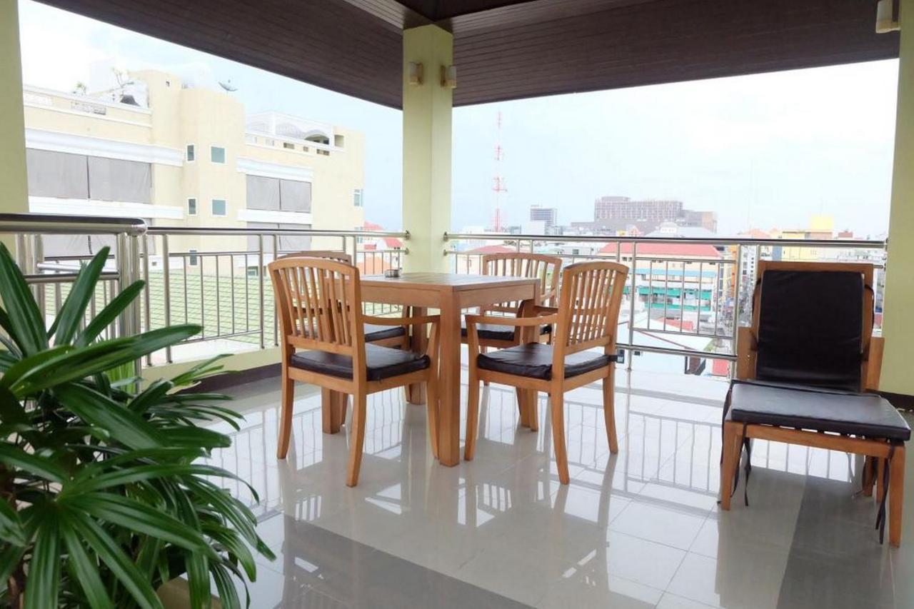 Oyo 1097 Thep Apartment Pattaya Exteriör bild